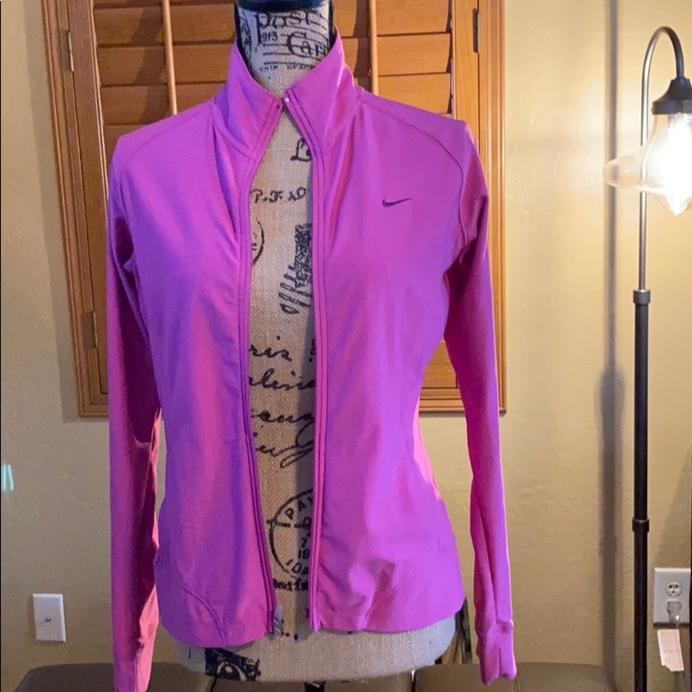 Nike Fit Dry workout jacket (92% 8% Spandex)